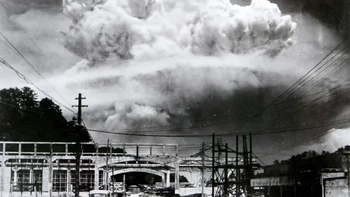 Pengeboman atom di Nagasaki, 1945. Foto: Histroricflix