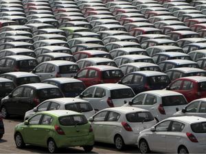 Bos Toyota Sebut Pabrikan Jepang Harus Bersatu Lawan Mobil China