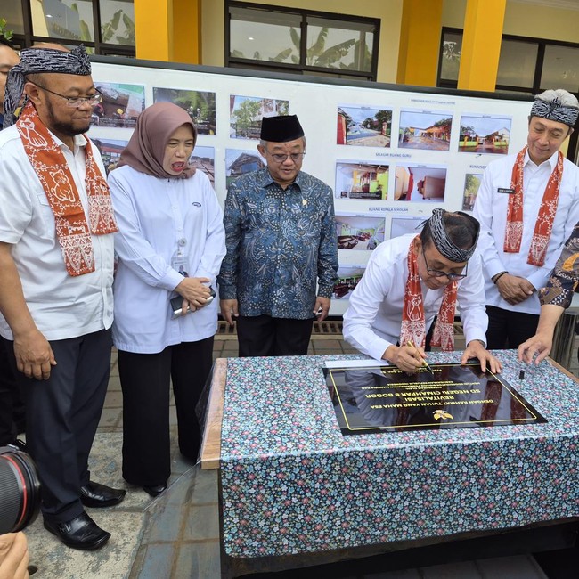 Kemendikdasmen-Kemenko PMK Resmikan Revitalisasi Sekolah di 2 SD Bogor