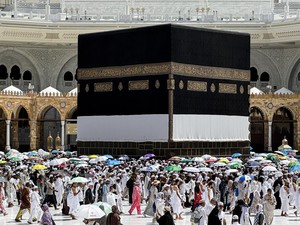 Jemaah Umrah Indonesia Diminta Tenang Jika Terima Peringatan Darurat di Ponsel