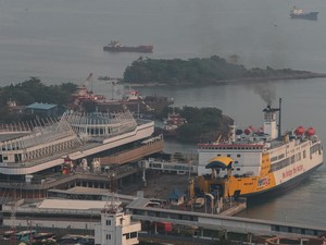 Penyeberangan Merak-Bakauheni Tak Terdampak Erupsi Anak Krakatau