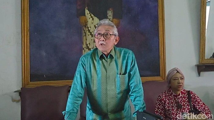 Pelaksana pelestari pengembangan dan pemanfaatan Keraton Solo, KPH Panembahan Agung Tedjowulan.