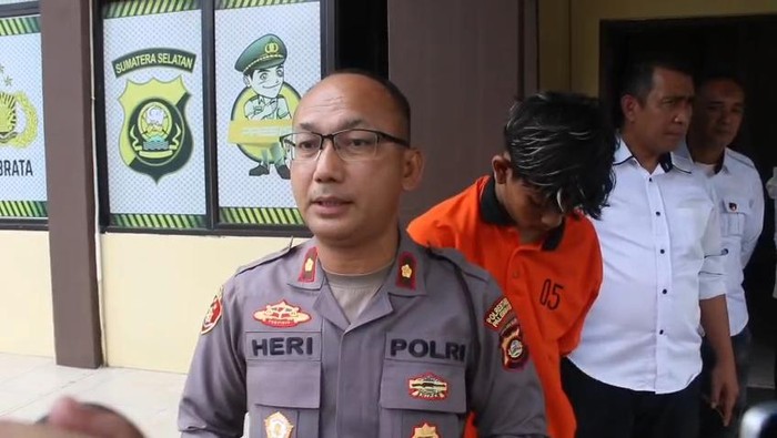 Polsek SU I Palembang amankan remaja hendak tawuran.
