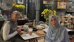 Hangat dan Saling Mendoakan! Momen Raffi Ahmad Habiskan Waktu Bareng Ibu
