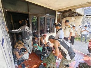 Anak Punk Tinggal di Bangunan Kosong Kuta, Penghasilan Rp 600 Ribu Sehari