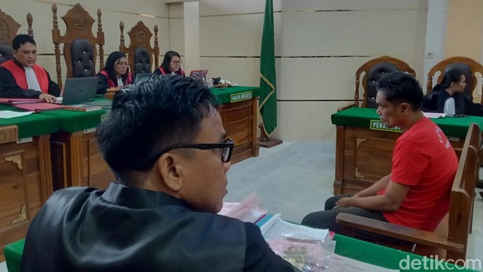 Sidang putusan Ronni Tarigan di Pengadilan Negeri Medan (Juita Sinuhaji/detikSumut)
