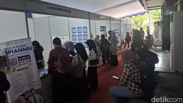 Suasana job fair yang digelar di Auditorium UNY, Sleman, Rabu (10/6/2026). Suasana job fair yang digelar di Auditorium UNY, Sleman, Rabu (10/6/2026).