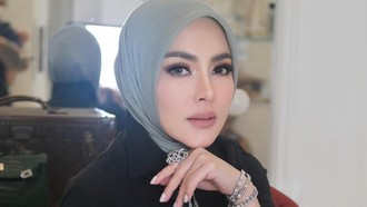 Gaya Mewah Syahrini Pakai Aksesori Rp 44,5 M, Netizen: Istri CEO Sesungguhnya