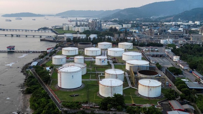 A drone view shows fuel terminal of the state-owned company Pertamina at the industrial area in Cilegon, Banten province, Indonesia, June 6, 2026. REUTERS/Willy Kurniawan