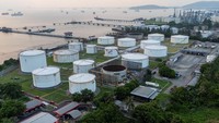 Keberadaan terminal tersebut menjadi semakin relevan di tengah kenaikan harga BBM nonsubsidi Pertamax yang mulai berlaku pada Rabu (10/6/2026). REUTERS/Willy Kurniawan  