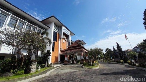 Gedung Rektorat Universitas Pendidikan Ganesha (Undiksha) di Singaraja, Buleleng.
