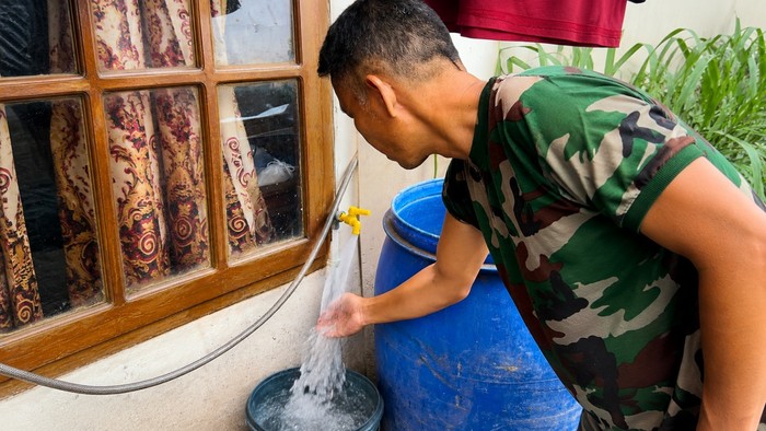Warga Condet Rasakan Air PAM JAYA Lebih Jernih, Pengeluaran Lebih Hemat