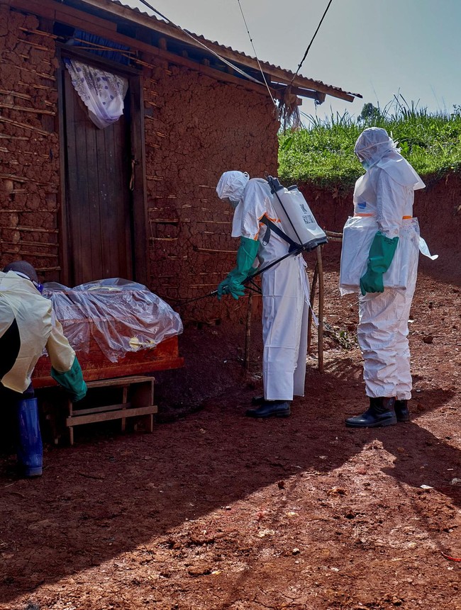 Alarm Ebola Kembali Berbunyi, Perburuan Pasien Nol Dimulai di Kongo