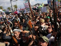Houthi Ancam Serang Fasilitas Minyak Arab Saudi