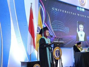 Viral Pidato Wisudawati Asal Palu di Atas Podium, Bikin Satu Aula Menangis