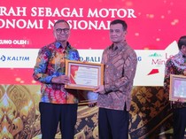 Ahmad Luthfi Dinobatkan Sebagai Tokoh Penggerak UMKM dan Ekonomi Kreatif