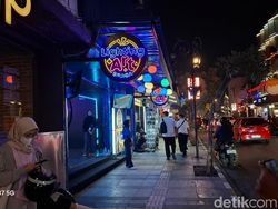 Potret Malam Braga Bandung dengan Galaxy A37 5G, Hasilnya Memukau