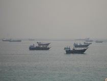 Perdamaian AS-Iran Akhiri Blokade Selat Hormuz, Trump: Biarkan Minyak Mengalir