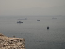 Sinyal Pembukaan Selat Hormuz hingga Harga Minyak Dunia Turun
