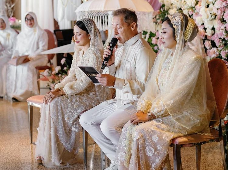 Visual Justin Hubner-Jennifer Coppen Gelar Pengajian dan Siraman Jelang Menikah