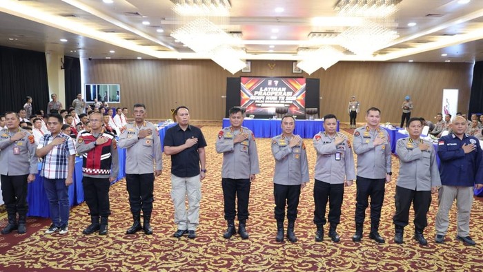 Kapolda Sumatera Selatan Irjen Sandi Nugroho membuka Latihan Pra-Operasi Senpi Musi Tahun 2026