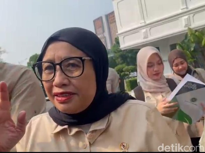 Kepala Badan Gizi Nasional Nanik S Deyang