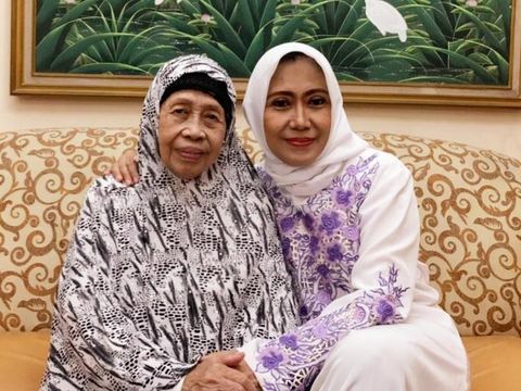 Kisah Inna Hidupkan Resep Asinan Fermentasi Keluarga Jadi Bisnis Ramah Lingkungan