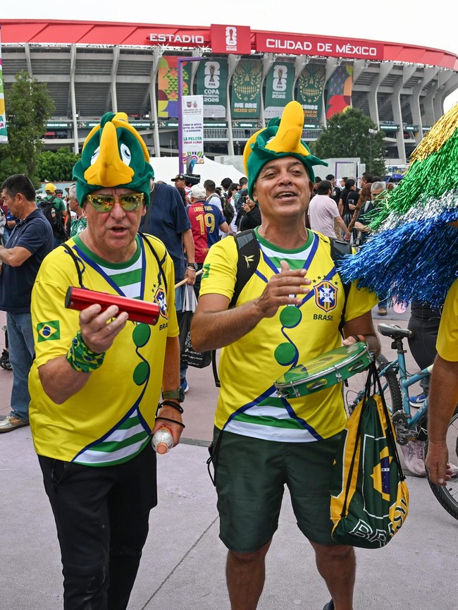 Meksiko Bergemuruh, Suporter Dunia Padati Azteca Jelang Piala Dunia 2026