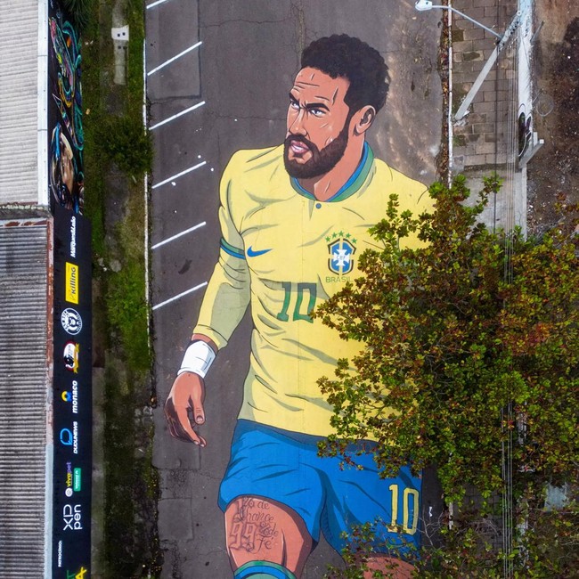Mural Raksasa Neymar Semarakkan Demam Piala Dunia