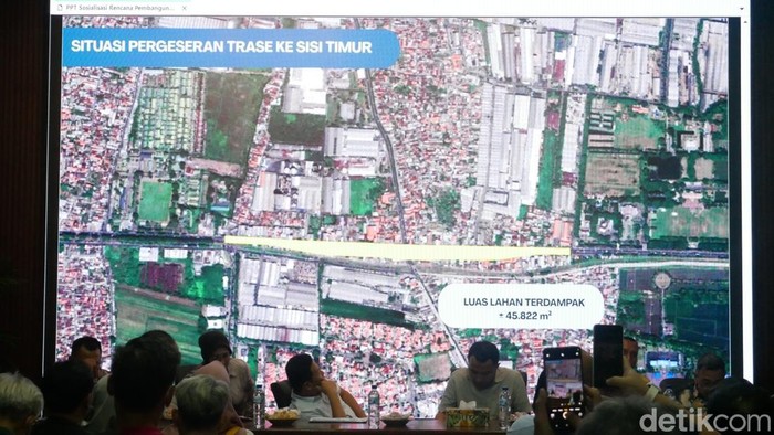 Pembahasan rencana pembebasan lahan Flyover Gedangan di Pemkab Sidoarjo.