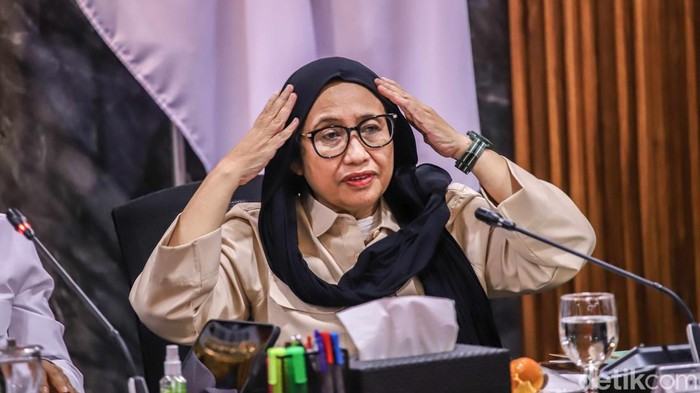 Sejumlah menteri dan kepala lembaga menyampaikan hasil rapat evaluasi Program Makan Bergizi Gratis (MBG) di Kementerian Koordinator Bidang Pangan, Jakarta, Kamis (11/6/2026). Pertemuan tersebut membahas penguatan tata kelola program agar berjalan lebih efektif dan akuntabel.