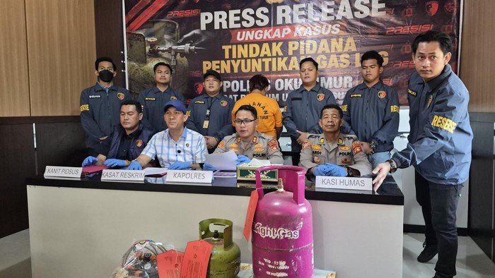 Polisi bongkar praktek pengoplosan LPG 3 Kg di OKU Timur.