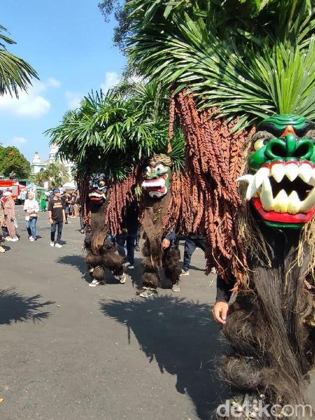 Potret Ragam Seni Budaya Khas Ciamis di Galuh Ethnic Carnival