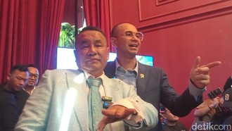 Bawa Saksi Kunci, Raffi Ahmad Buktikan Tak Pernah Lakukan Transaksi di Blueray