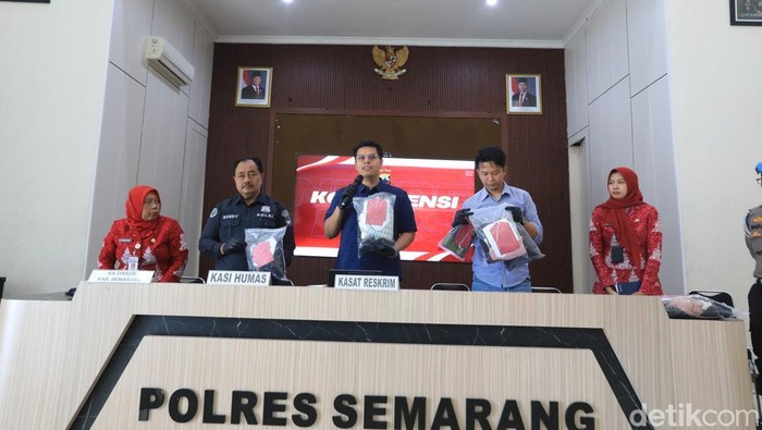Ungkap kasus pencabulan anak di Mapolres Semarang, Kamis (11/6/2026).