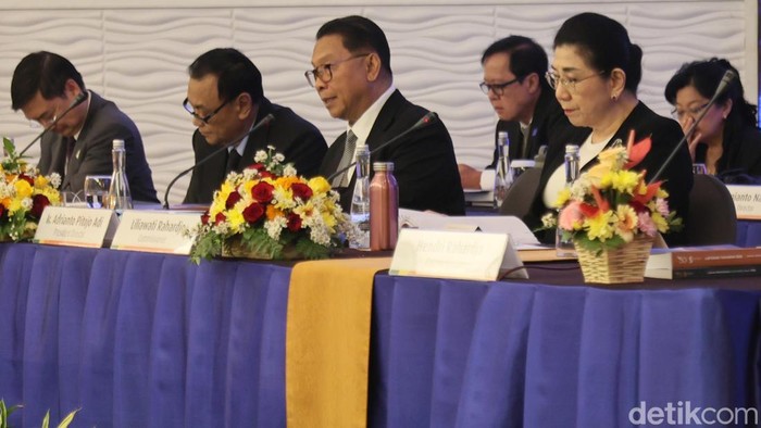 President Director Summarecon Adrianto P. Adhi dan Komisaris Summarecon Liliawati Rahardjo saat Rapat Umum Pemegang Saham Tahunan (RUPST) PT Summarecon Agung Tbk (SMRA) di Jakarta, Kamis (11/6/2026).