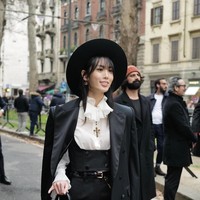 Dalam ‘Super Rich in Korea’, terungkap Yoo tinggal di rumah lima lantai di Hannam-dong, Seoul, di mana sebuah lantai dimilikinya sendiri. Foto: Instagram @arenyoo
