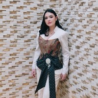 Banyak netizen yang ikut dibuat salfok melihat penampilan Amanda. Kembali gadis maminya zac, tulis salah satu komentar. Hahhh?? Gilaaa abis Lahiran, lgsung slimmmm, komentar lain. Foto: Instagram/@bellyiverzon