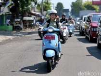 Bupati Lumajang Naik Motor ke Kantor Demi Efisiensi Anggaran