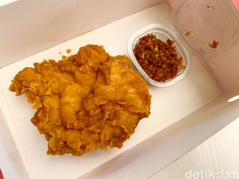Fried Chicken Lokal Murah Meriah, Mana Paling Enak? Fried Chicken Lokal Murah Meriah, Mana Paling Enak?