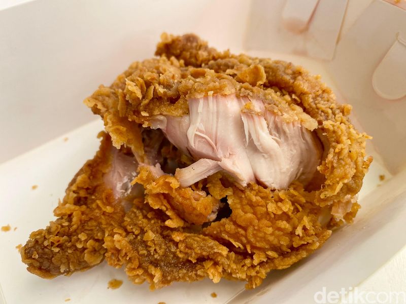 Fried Chicken Lokal Murah Meriah, Mana Paling Enak? Fried Chicken Lokal Murah Meriah, Mana Paling Enak?