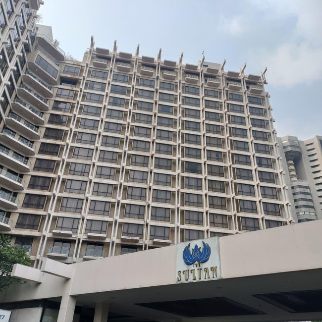 Foto: Masih Beroperasi, Begini Kondisi Terkini Hotel Sultan Jelang Eksekusi