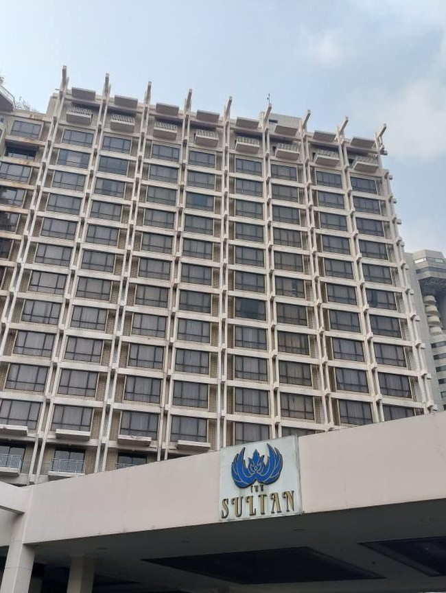 Foto: Masih Beroperasi, Begini Kondisi Terkini Hotel Sultan Jelang Eksekusi