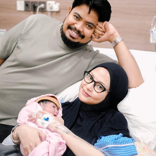 Rigen Rakelna Dikaruniai Anak Keempat, Istri Doa Begini