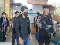 KPK Bawa 2 Koper Usai Geledah Kantor hingga Rumah Dinas Bupati Muara Enim