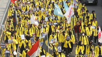 Mahasiswa UI Gelar Long March Menuju Bundaran HI