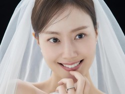 Bukan Scene Drakor, Moon Chae Won Pamer Foto Prewedding Jelang Menikah