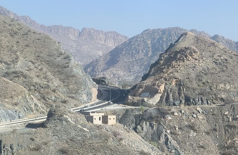 Naik kereta gantung Taif, mengenang dakwah Rasulullah SAW Pemandangan dari Taif Sama Al-Hada Cable Car yang berada di kawasan pegunungan Al Hada, sekitar 70 hingga 80 kilometer dari Makkah.