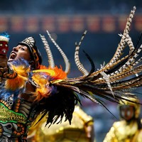 Berbeda dari Olimpiade yang hanya memiliki satu upacara pembukaan, Piala Dunia 2026 akan menghadirkan hingga 16 pertunjukan pra-pertandingan di berbagai kota tuan rumah. Pembukaan resmi di Inglewood, California dijadwalkan berlangsung 12 Juni dengan deretan musisi seperti Katy Perry, Anitta, Lisa, hingga Tyla. (Foto: BBC World)