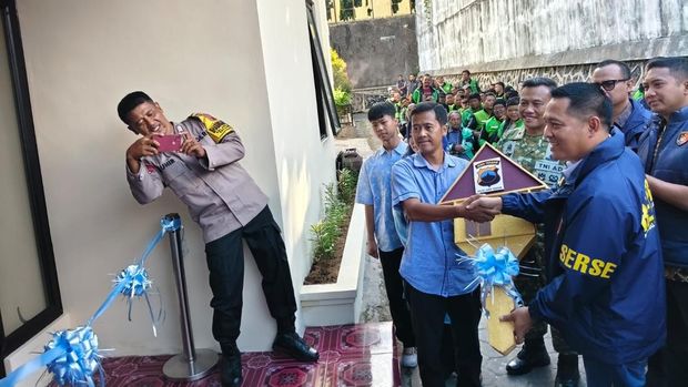 Polda Jateng fasilitasi bedah rumah korban kebakaran di Semarang